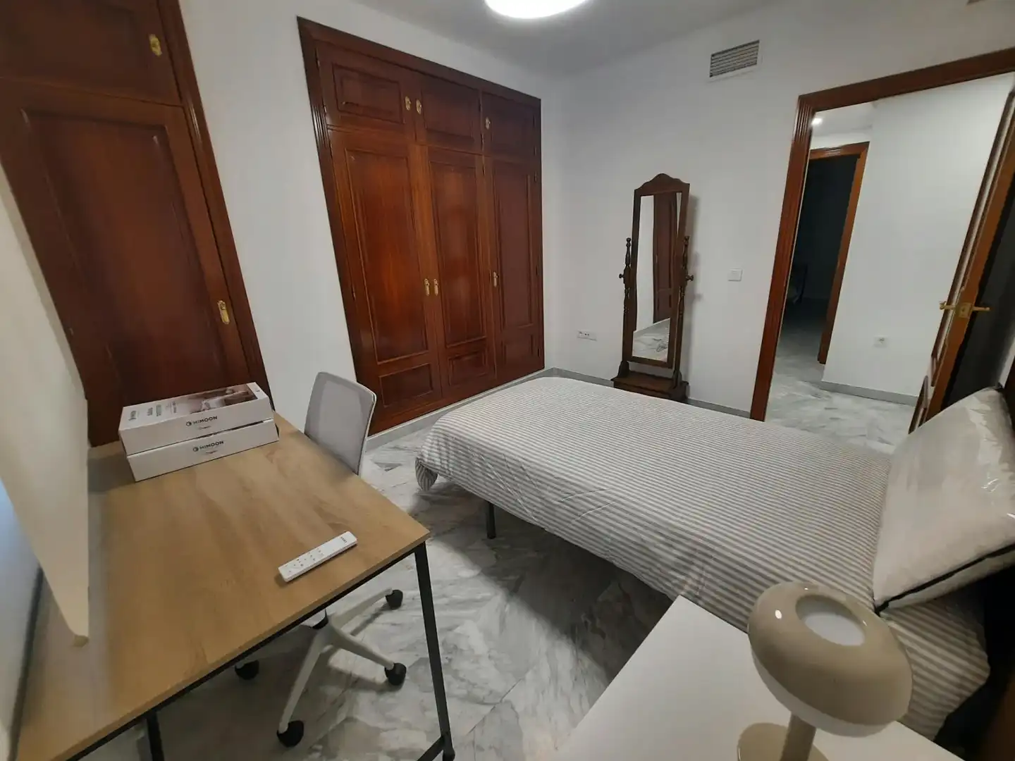 Apartamento con ascensor en alquiler en Pardaleras, imagen 11