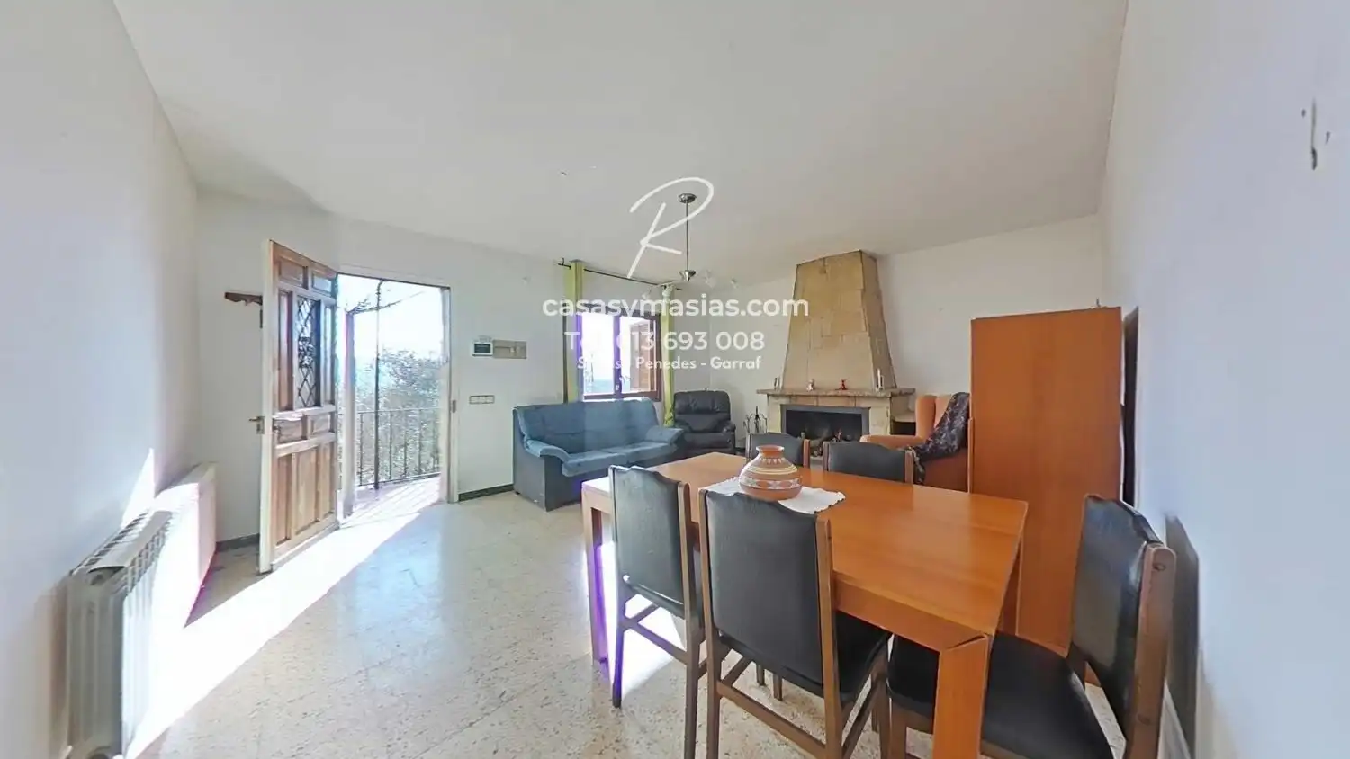 Sala de estar de Edificio en venta en Santa Margarida de Montbui