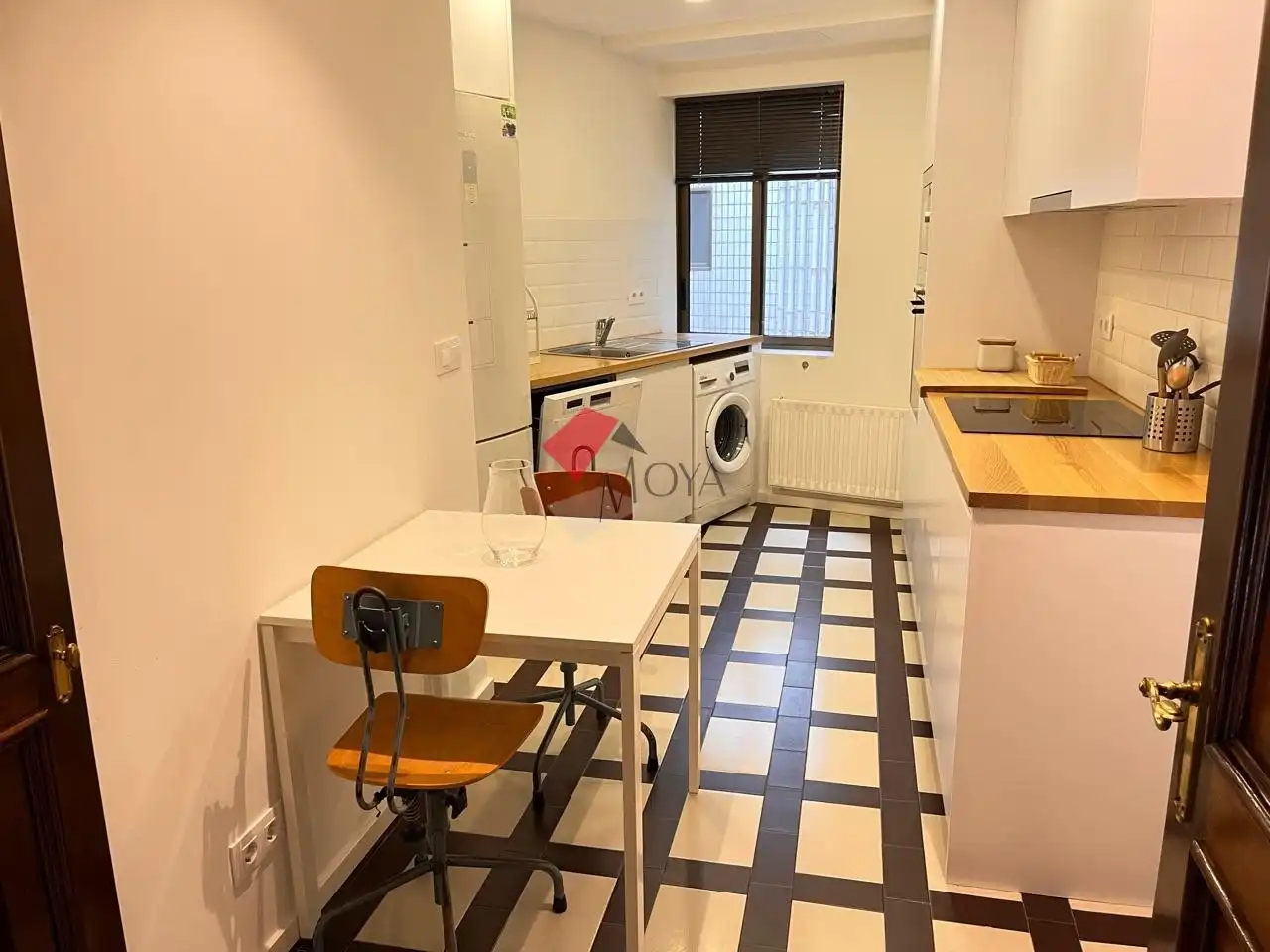 Kitchen of Apartments for rent in Vigo   with Heating and Furnished