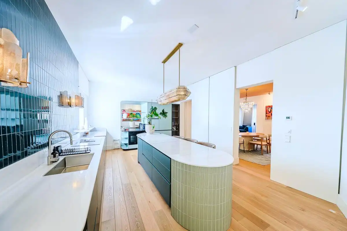 Küche von Wohnung zum Verkauf in Madrid mit Klimaanlage, Heizung und Privatgarten