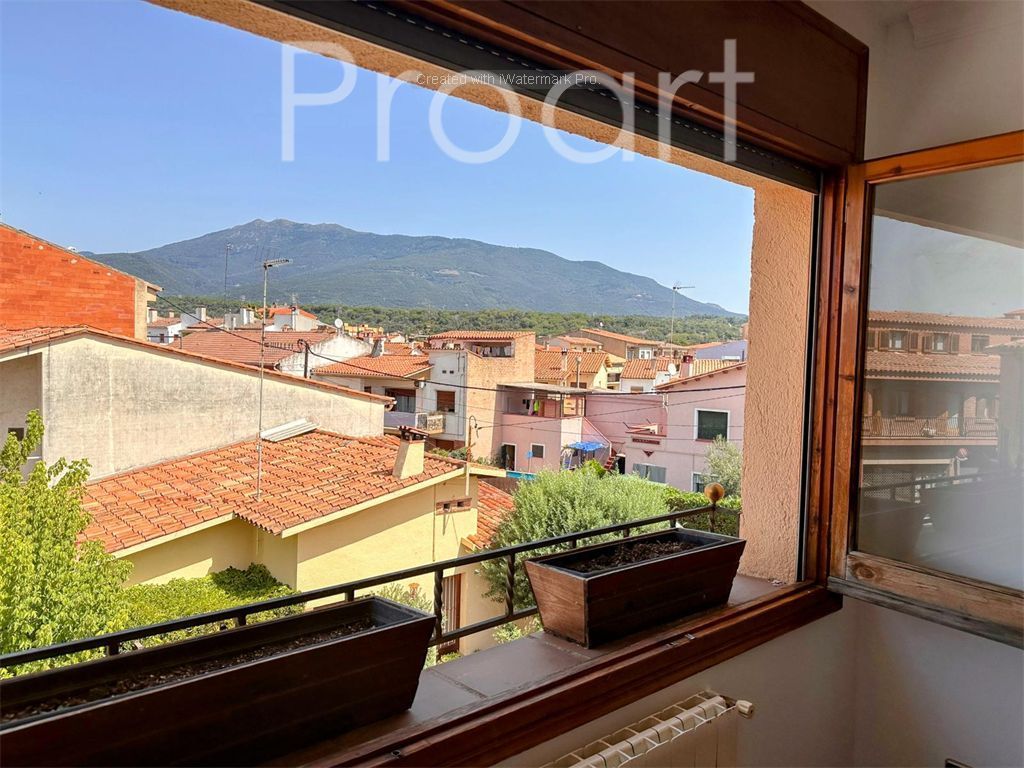 Vista exterior de Pis en venda en Santa Maria de Palautordera amb Aire condicionat i Calefacció