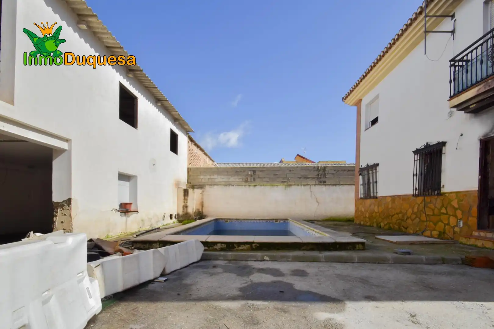 Chalet con piscina en venta en Cijuela