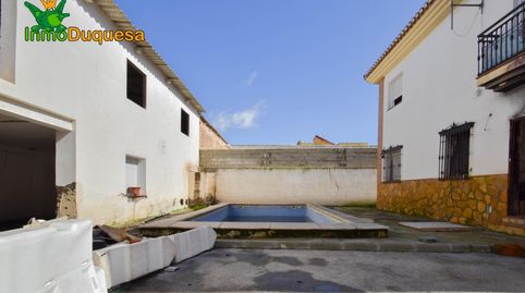 Chalet para REFORMAR de 4 dorm. en CIJUELA.