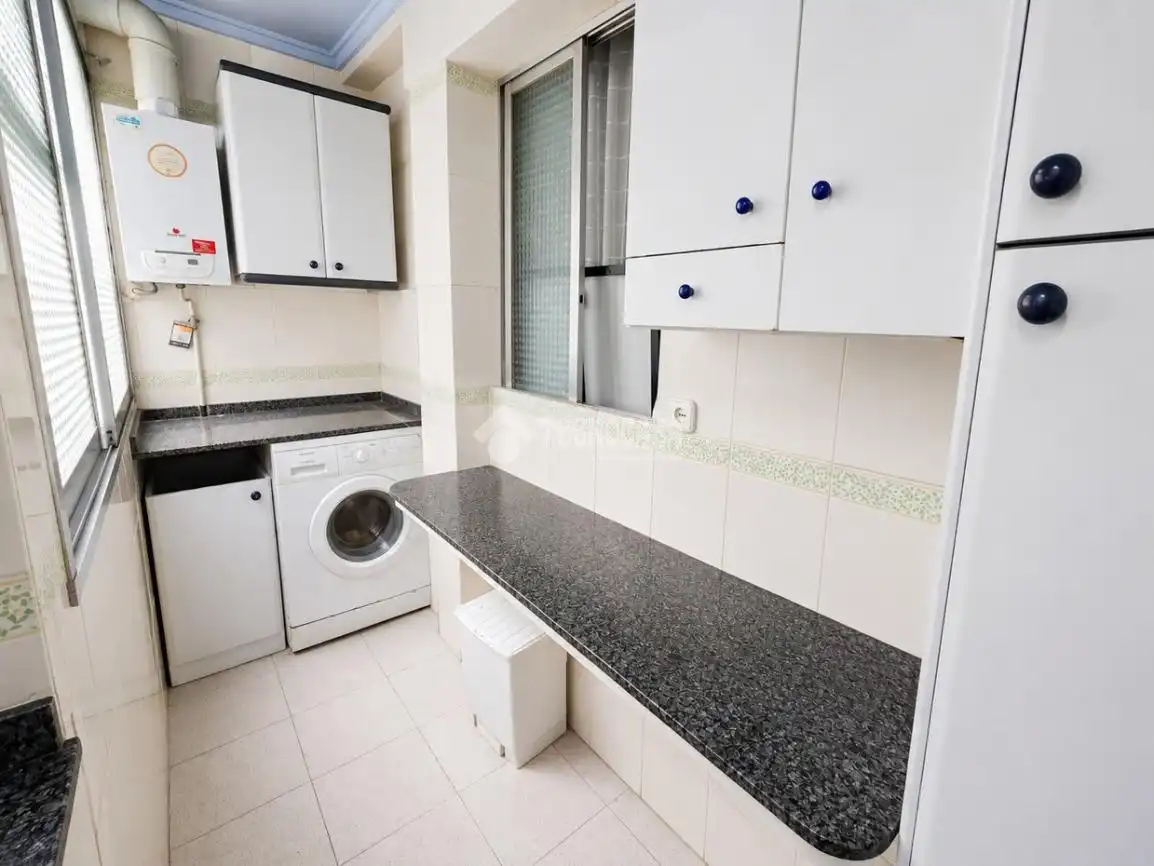 Kitchen of Flat for sale in Valencia