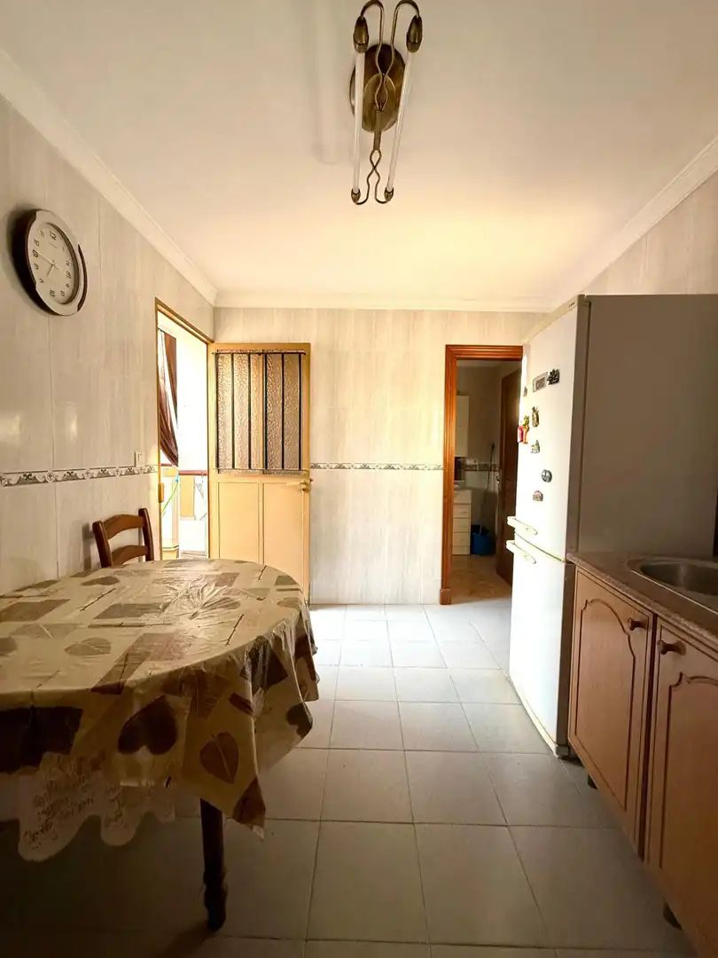 Cuina de Casa o xalet en venda en Humilladero amb Terrassa, Traster i Moblat