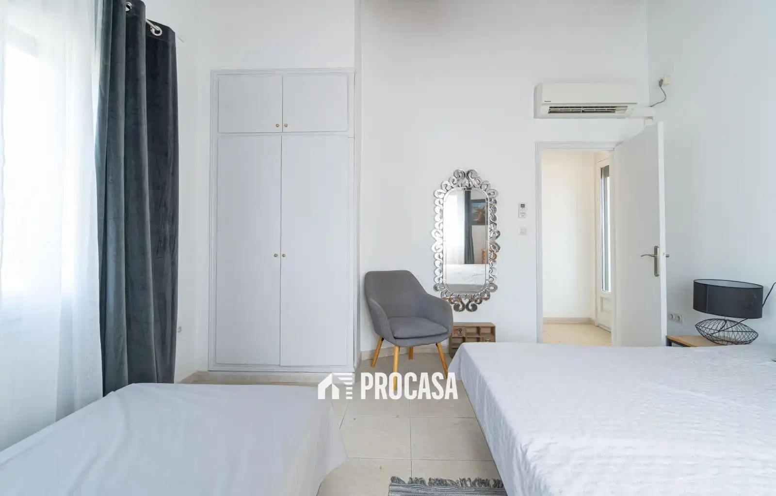 Schlafzimmer von Haus oder Chalet zum Verkauf in Empuriabrava mit Klimaanlage, Heizung und Abstellraum