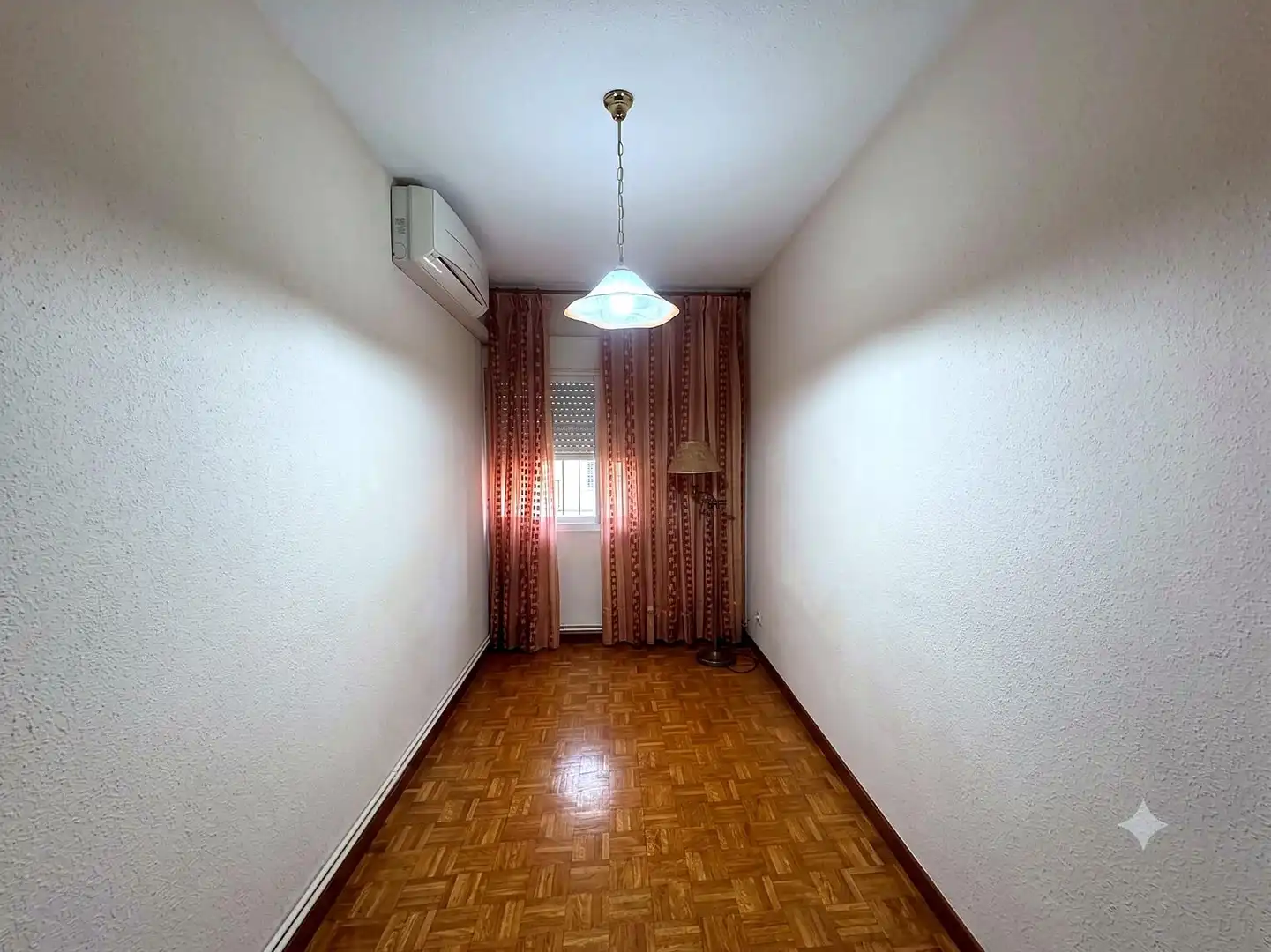 Habitación de Piso en venta en Carabanchel