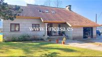 Vista exterior de Casa o xalet en venda en Gondomar amb Calefacció, Jardí privat i Parquet