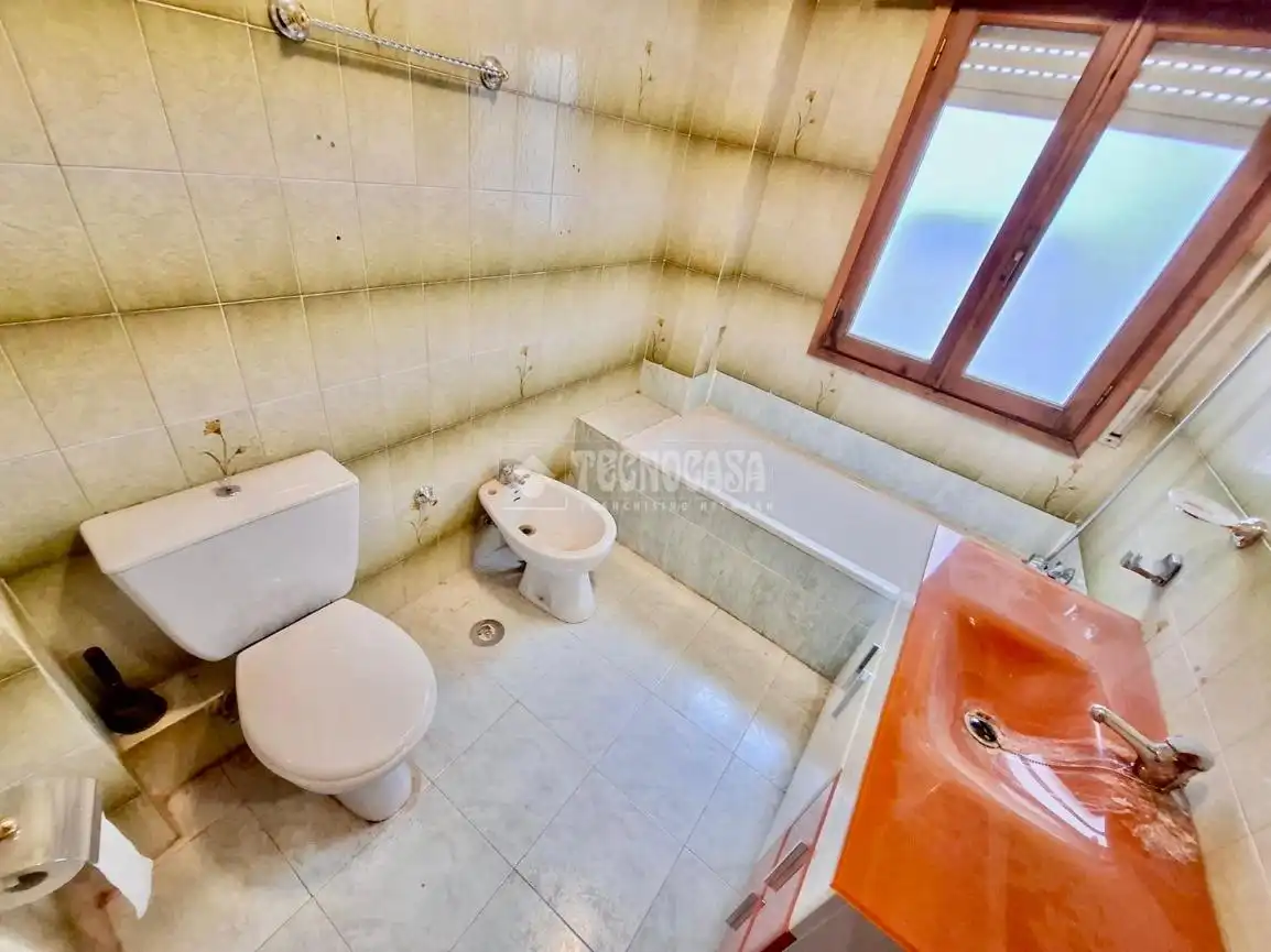 Baño de Piso en venta en Ávila con Calefacción