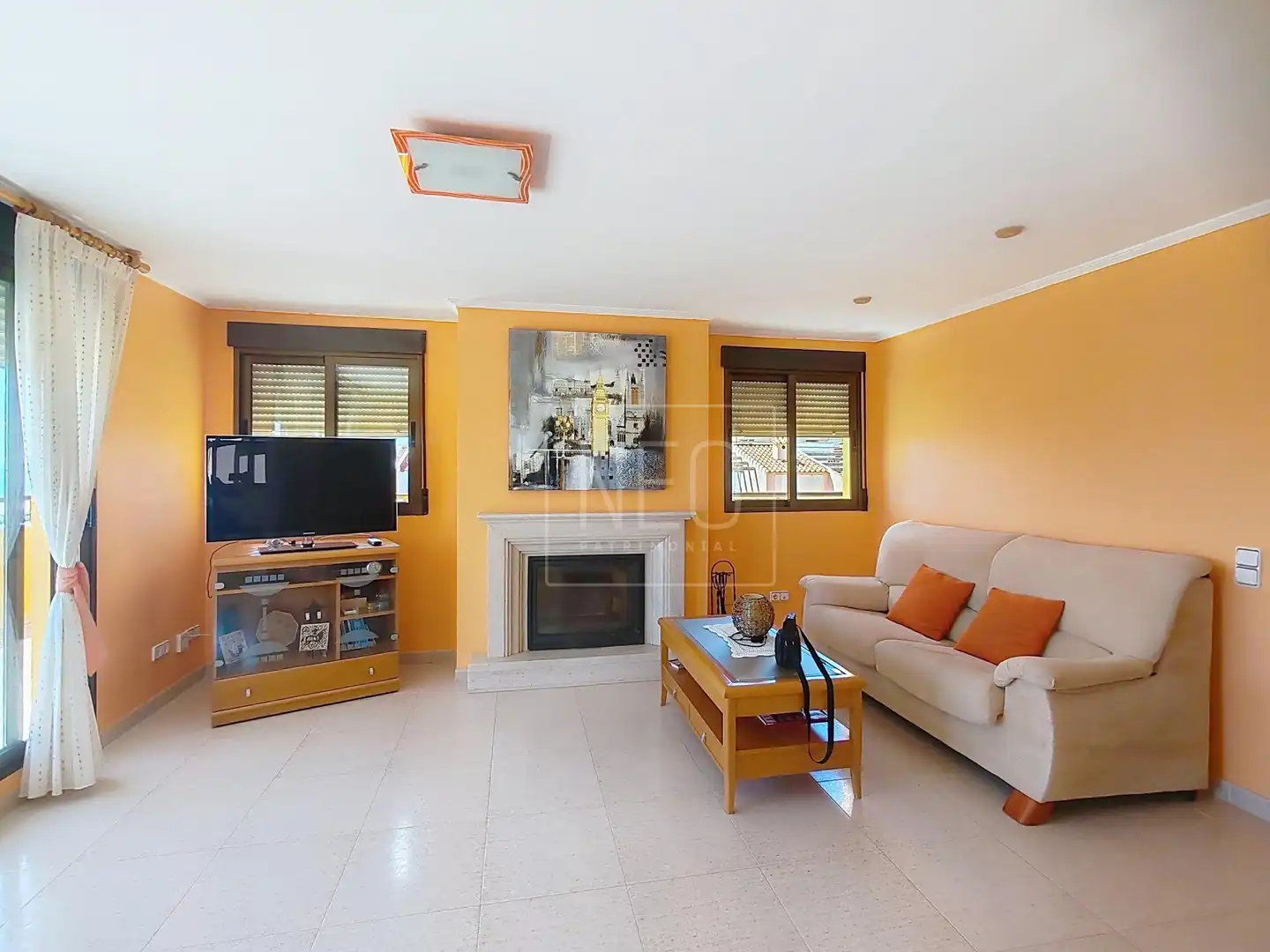 Sala de estar de Ático en venta en Tavernes de la Valldigna con Terraza, Trastero y Piscina comunitaria