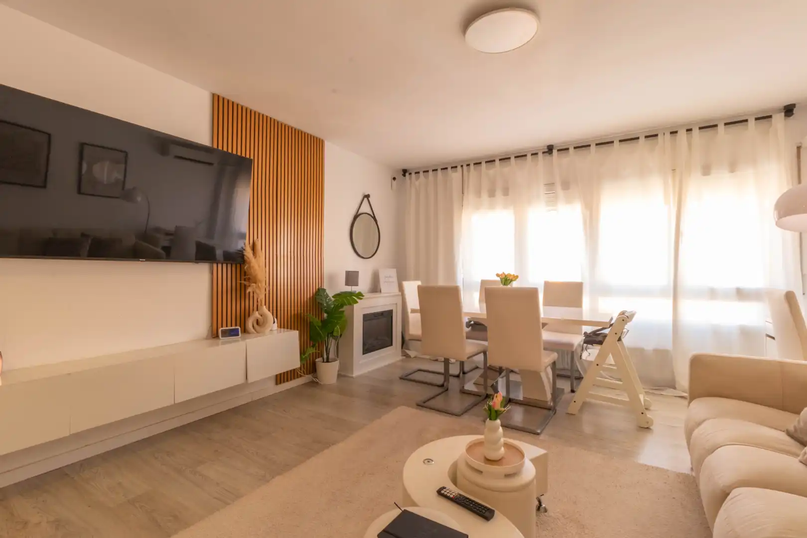 Wohnzimmer von Maisonette zum Verkauf in Sant Adrià de Besòs mit Klimaanlage, Heizung und Ofen