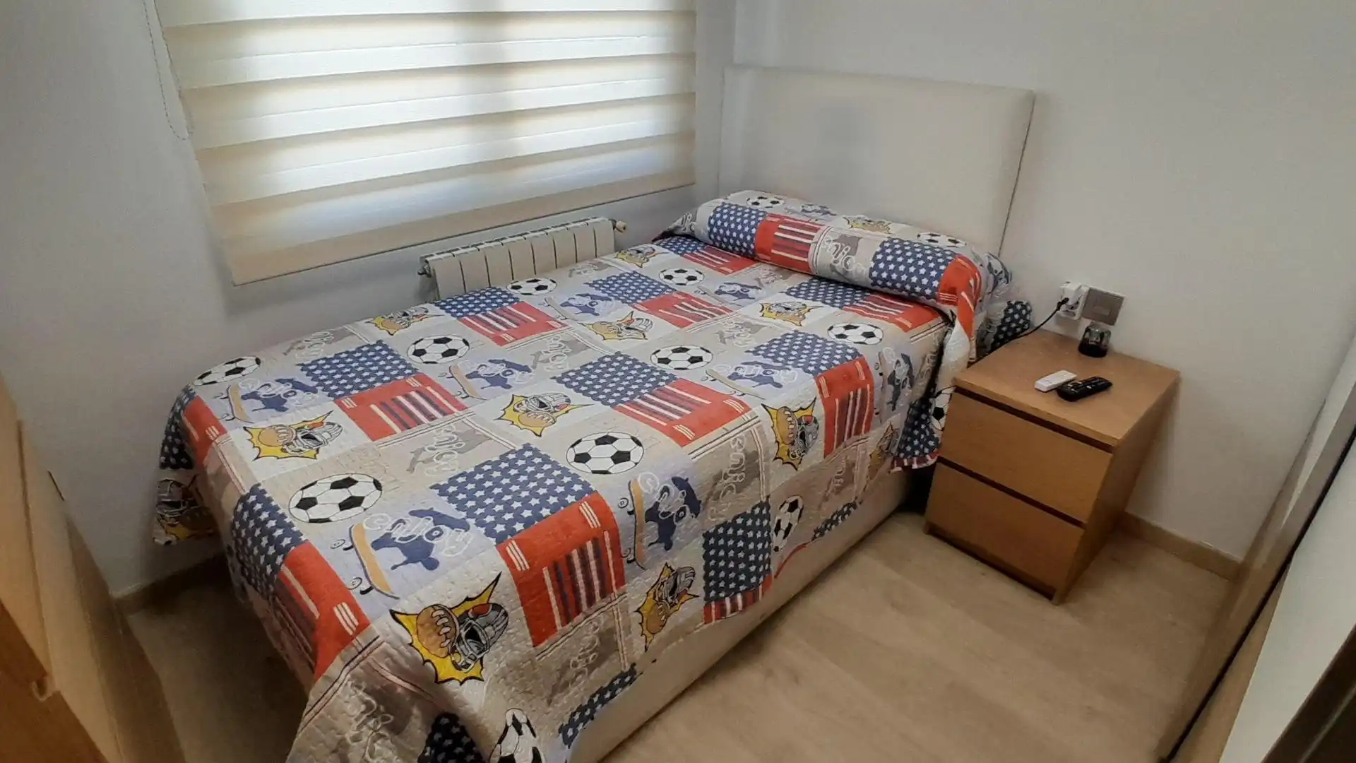 Habitación de Planta baja en venta en Yecla con Aire acondicionado, Calefacción y Trastero