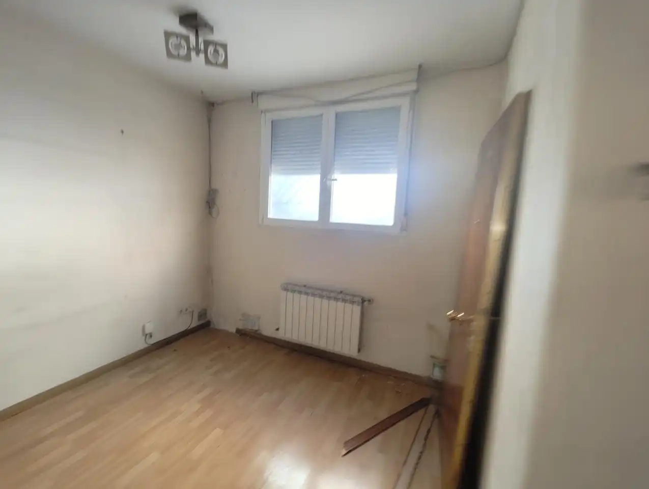 Habitación de Planta baja en venta en Madrid