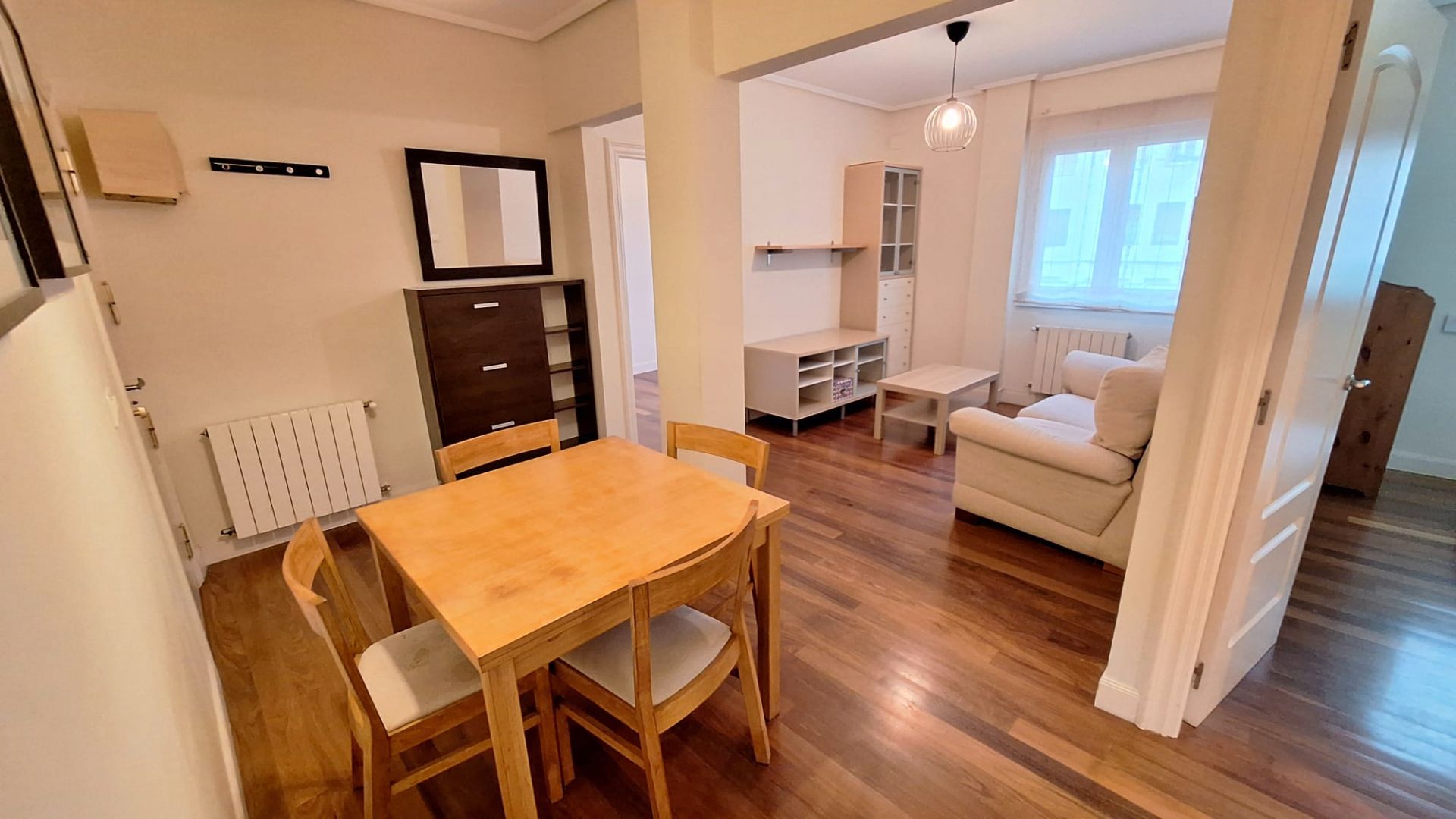 Sala de estar de Piso en venta en Bilbao  con Calefacción, Horno y Lavadora