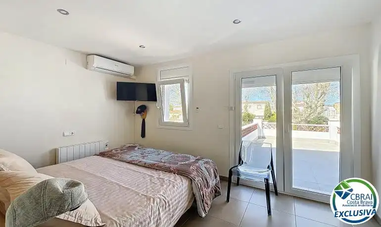 Casa con piscina en venta en Carrer Llobregat, imagen 25