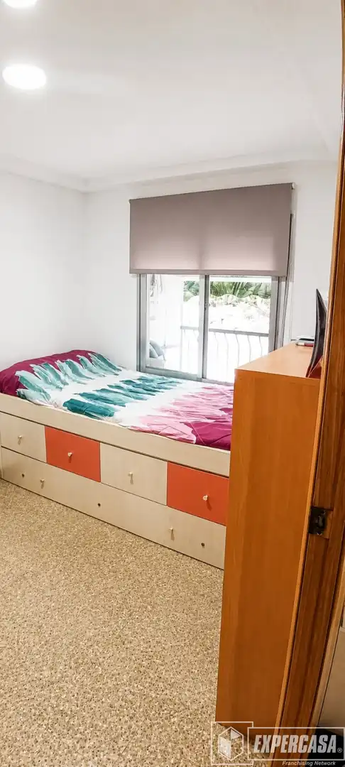 Bedroom of Flat for sale in Burjassot