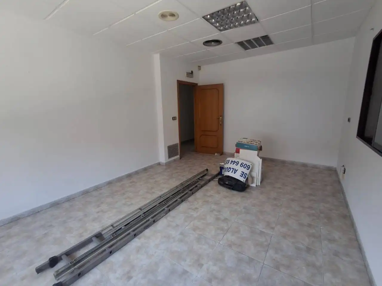Oficina de alquiler en Sollana con Aire acondicionado y Calefacción