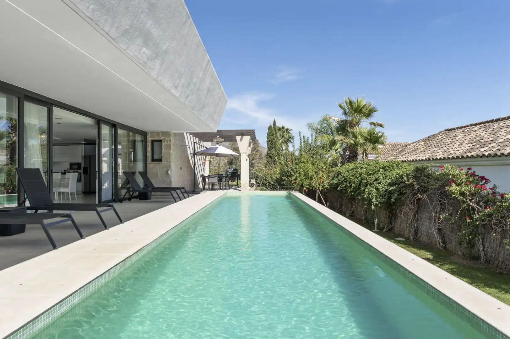 Swimming pool of Houses for rent in Marbella  with Air Conditioner, Private garden and Swimming Pool
