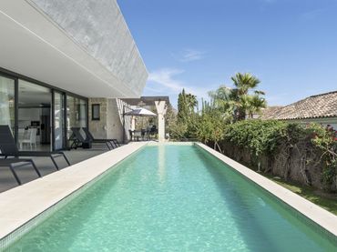 Casa con balcone in affitto a Nueva Andalucía