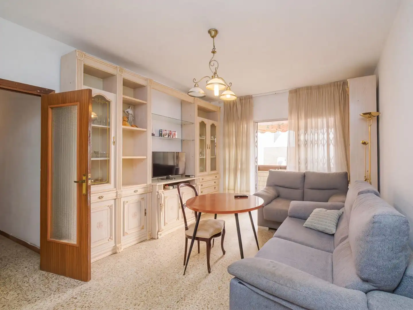 Flat with terrace for sale in Centro