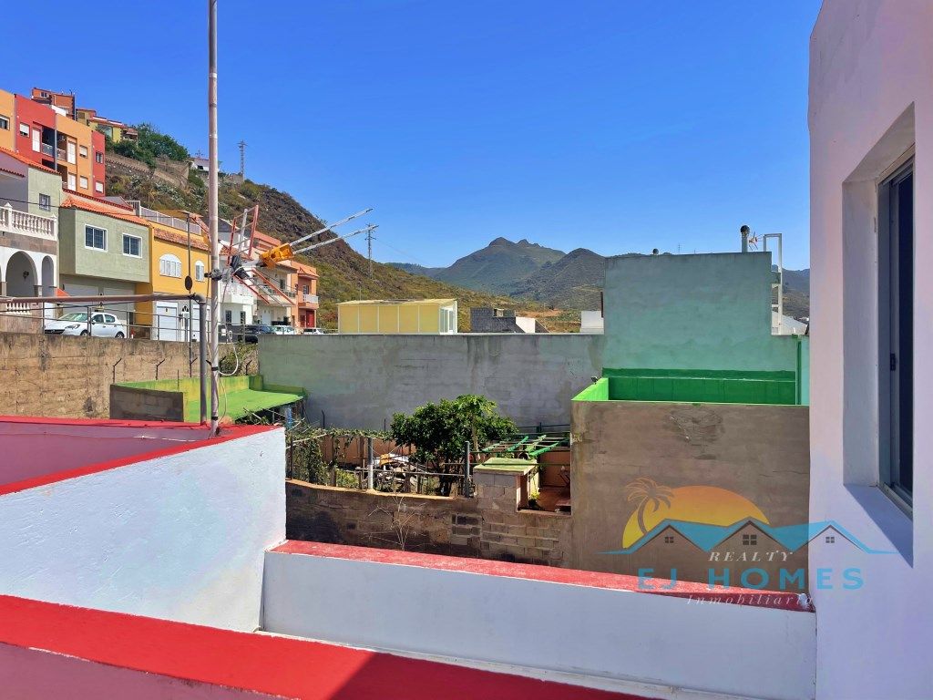 Exterior view of Country house for sale in San Cristóbal de la Laguna