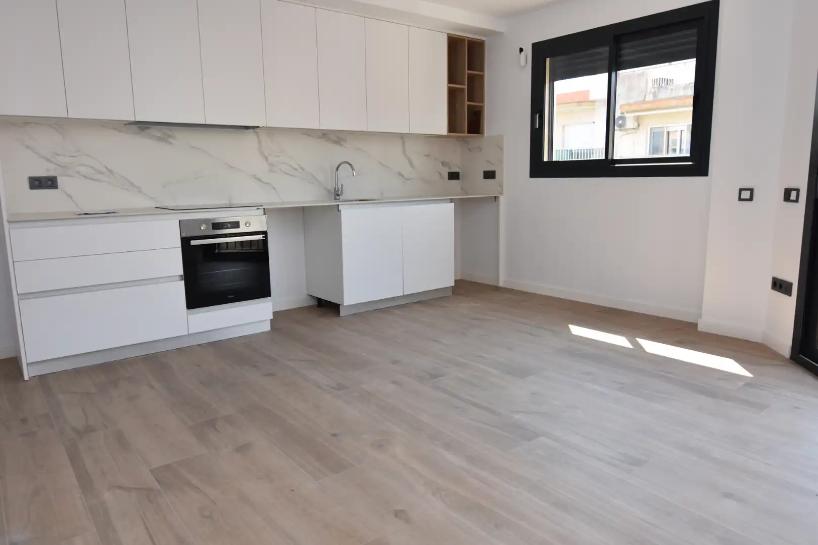 Flat with terrace for sale in Carrer de Sant Bonós, imagen 8