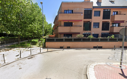 Vista exterior de Pis en venda en Collado Villalba amb Calefacció, Balcó i Piscina comunitària