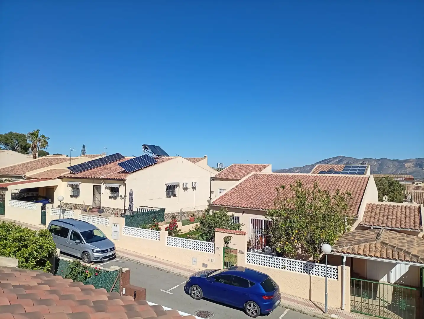 Vista exterior de Casa adosada en venta en La Nucia con Trastero