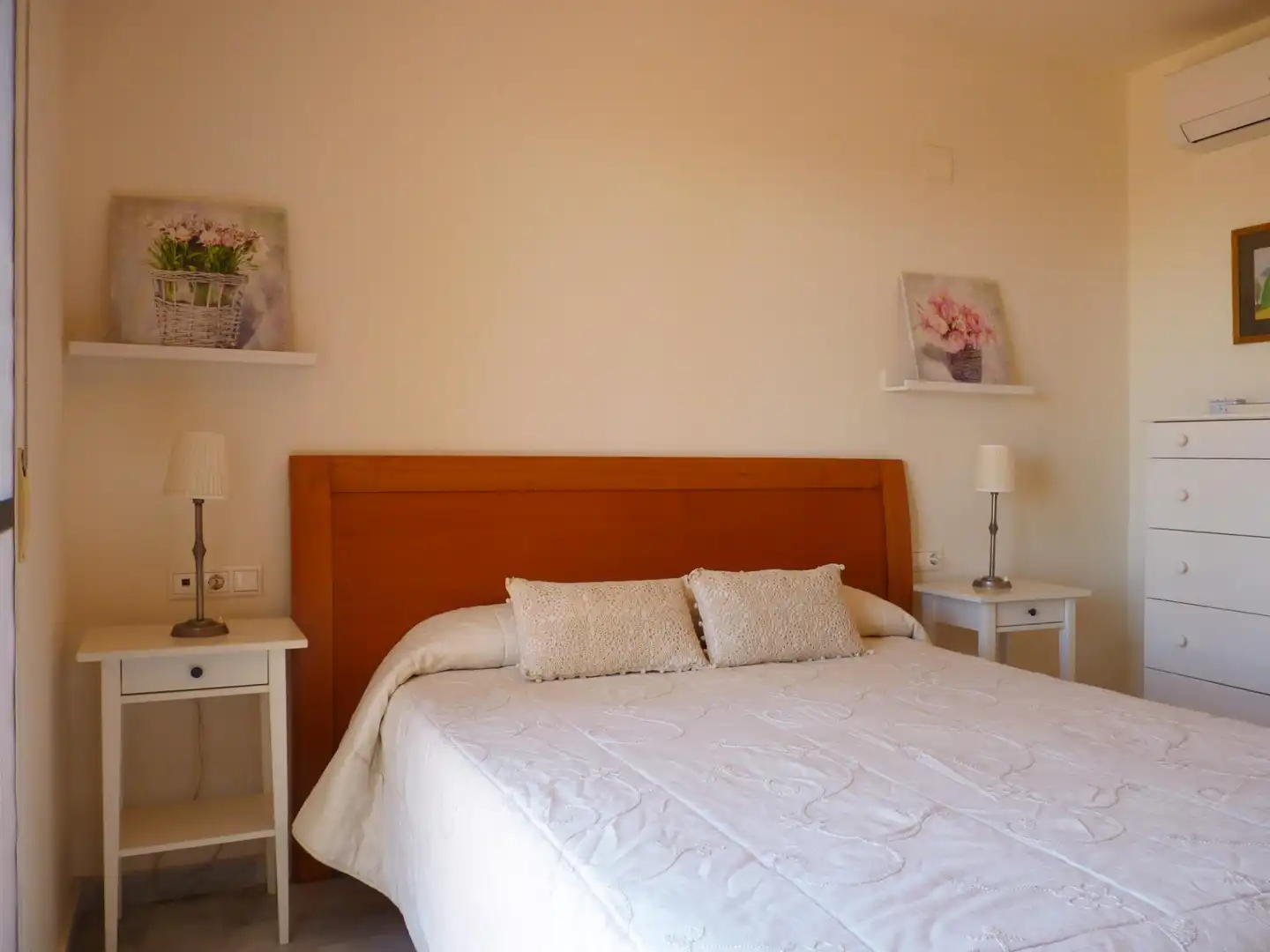 Schlafzimmer von Maisonette zum Verkauf in Vélez-Málaga mit Klimaanlage, Heizung und Privatgarten