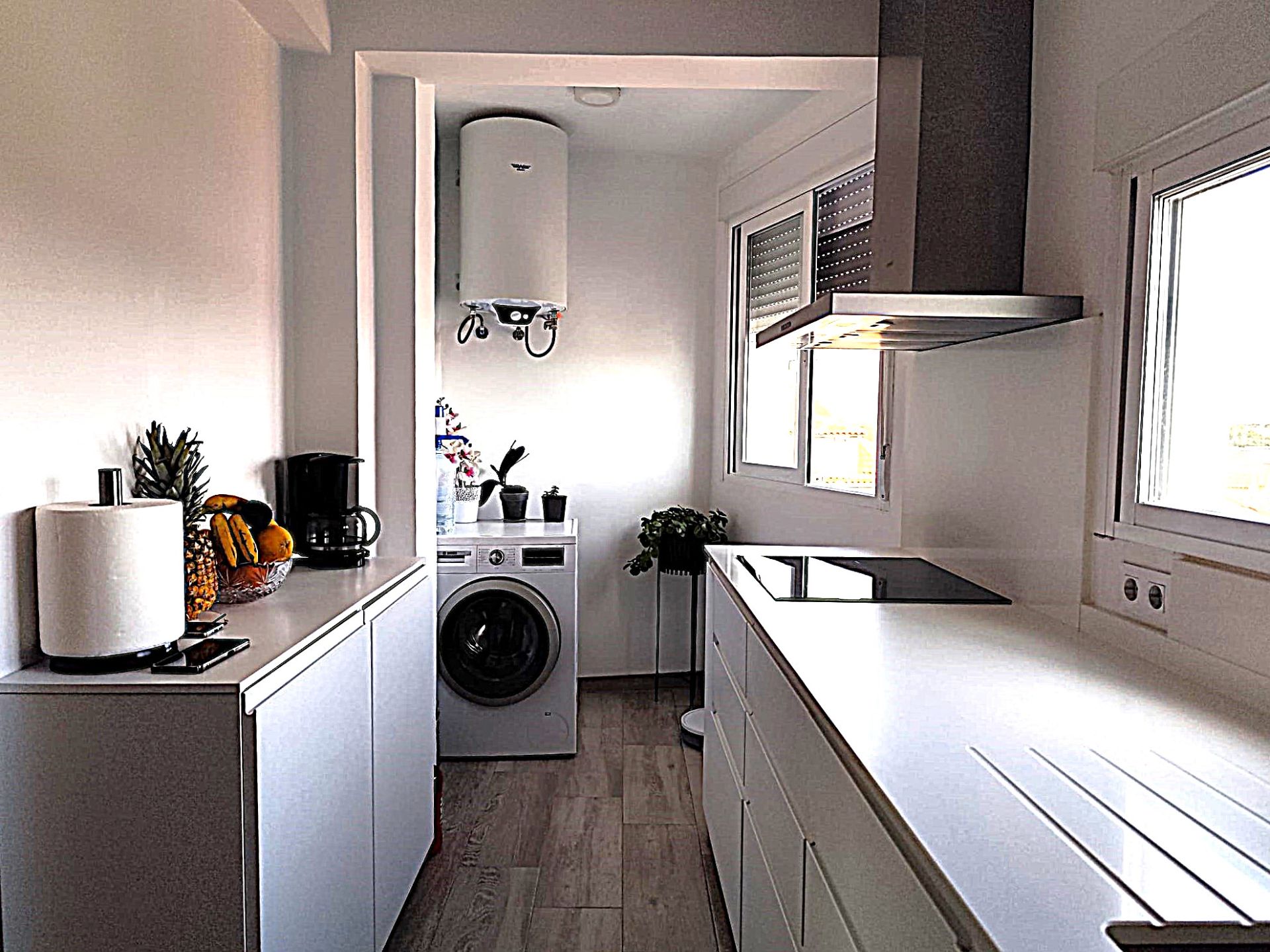 Kitchen of Flat for sale in Aranjuez  with Air Conditioner, Heating and Parquet flooring