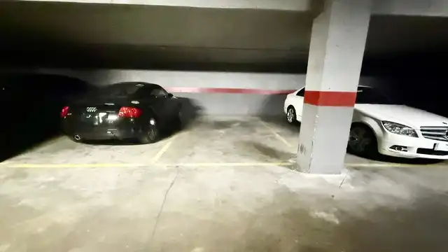 Parkplatz von Wohnung zur Miete in Cádiz