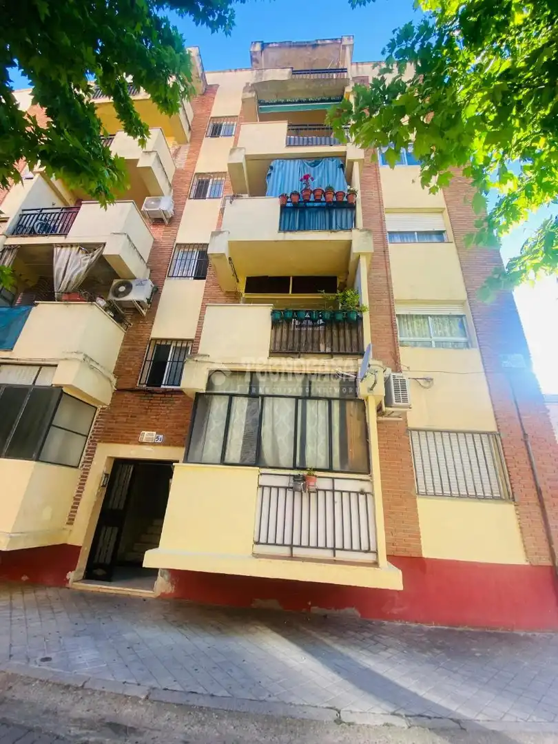 Vista exterior de Piso en venta en Talavera de la Reina con Terraza