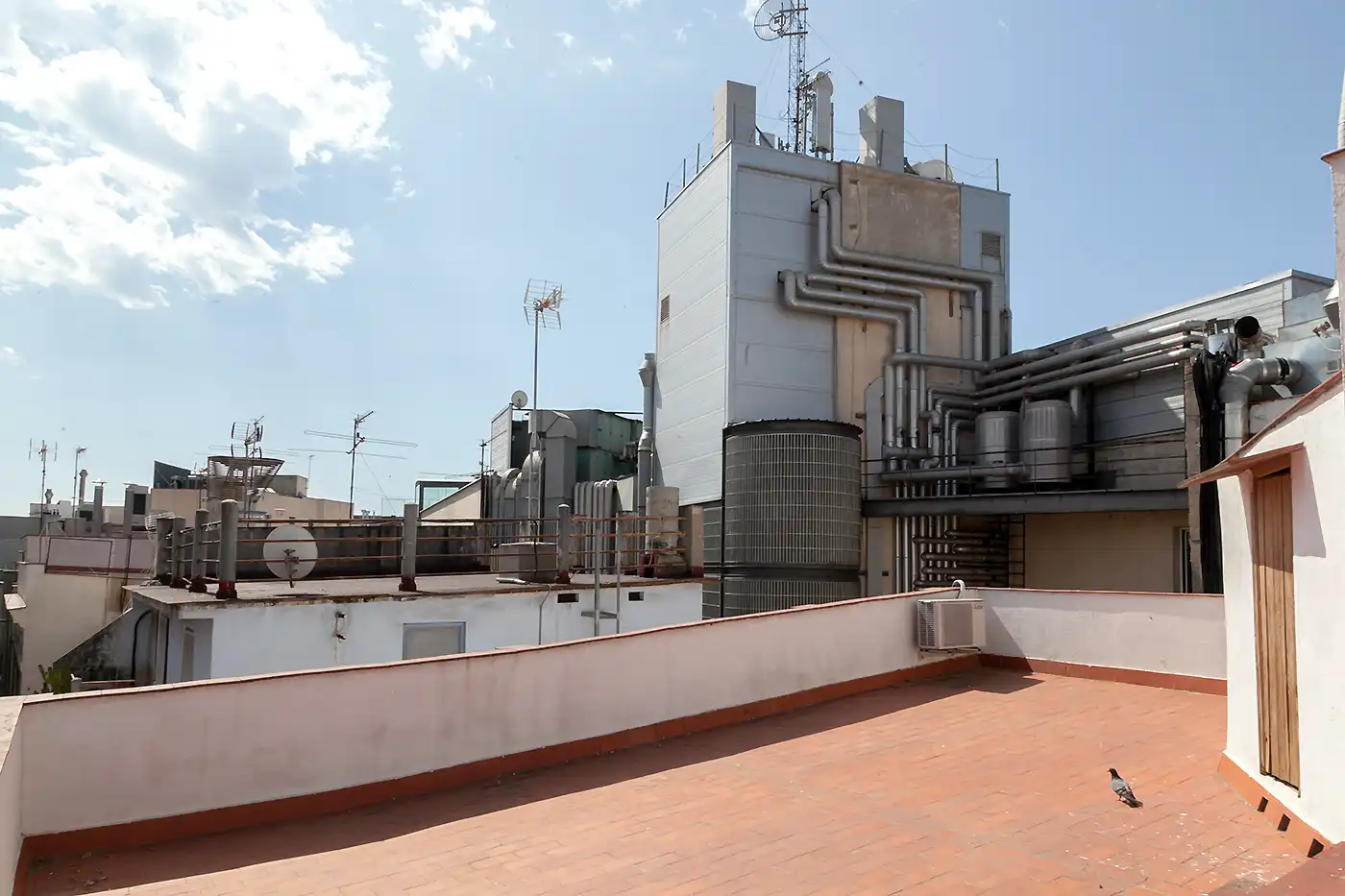 Terrasse von Wohnung zum Verkauf in Barcelona mit Klimaanlage, Terrasse und Möbliert