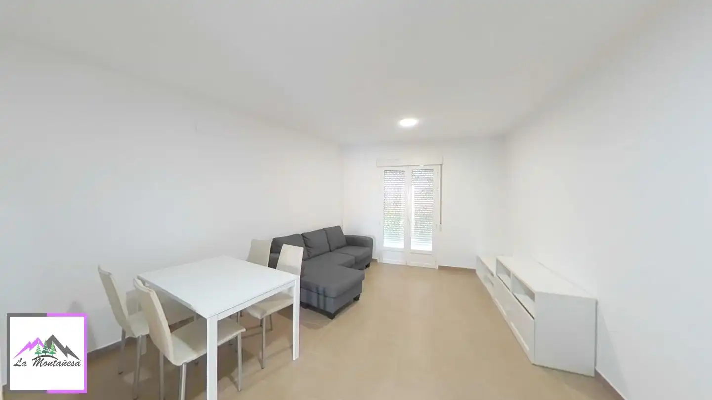 Sala d'estar de Dúplex de lloguer en Lillo amb Aire condicionat, Calefacció i Piscina