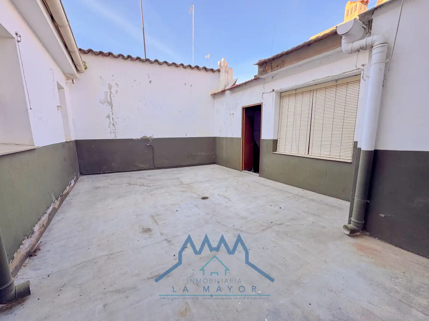 Vista exterior de Casa adosada en venda en Malagón amb Calefacció, Terrassa i Traster