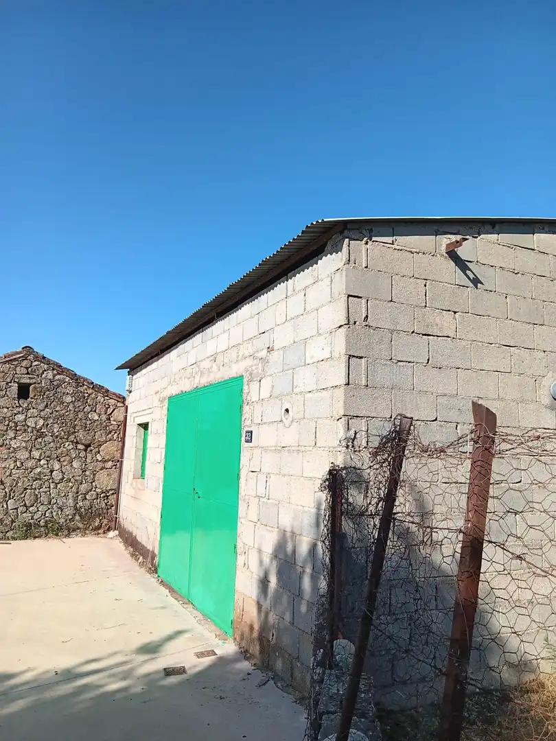Exterior view of Residential for sale in Candeleda