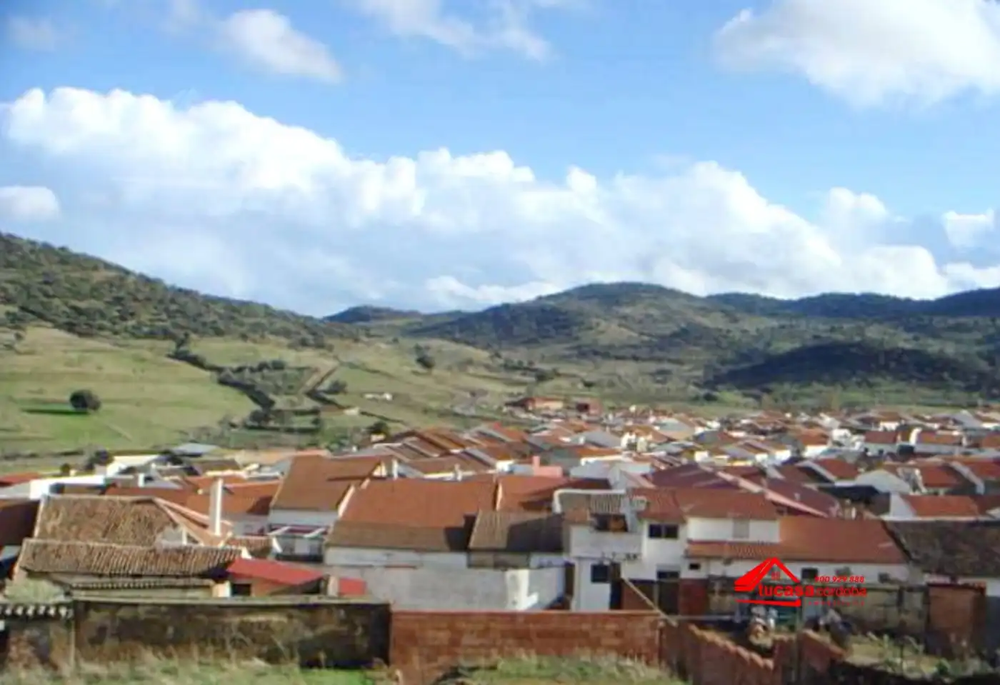 Vista exterior de Casa o chalet en venta en Villanueva del Rey con Piscina