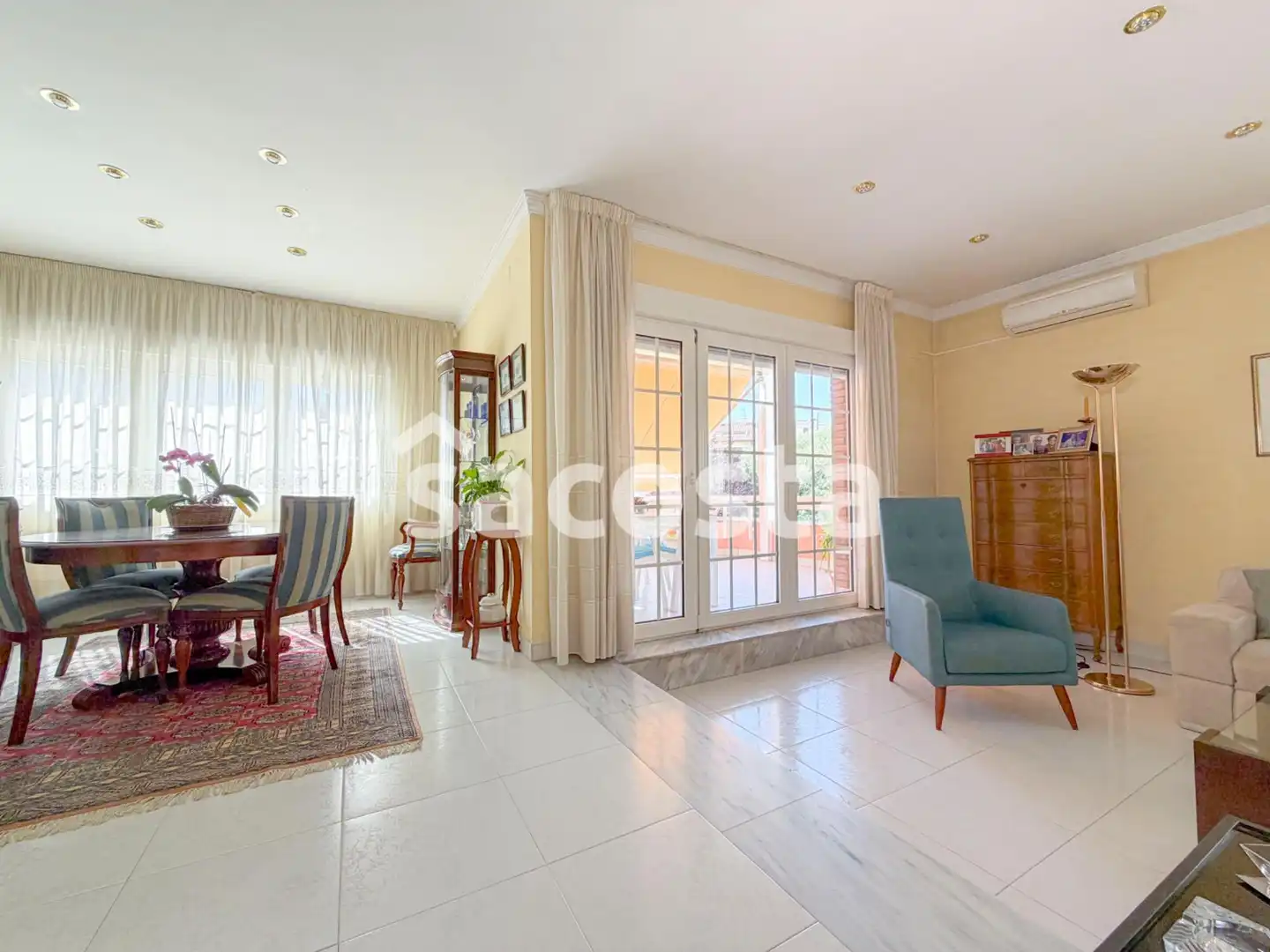 Vista exterior de Casa adosada en venta en Pineda de Mar con Aire acondicionado, Calefacción y Jardín privado