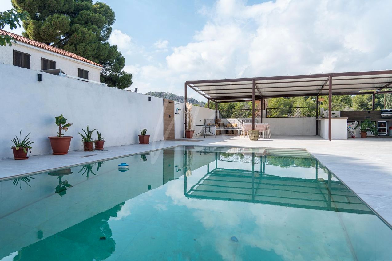 Swimming pool of House or chalet for sale in El Puig de Santa Maria  with Air Conditioner, Private garden and Terrace