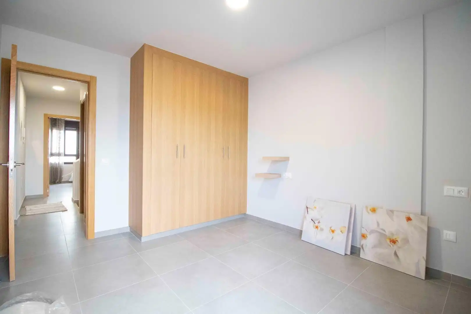 Maisonette zum Verkauf in Arona mit Terrasse