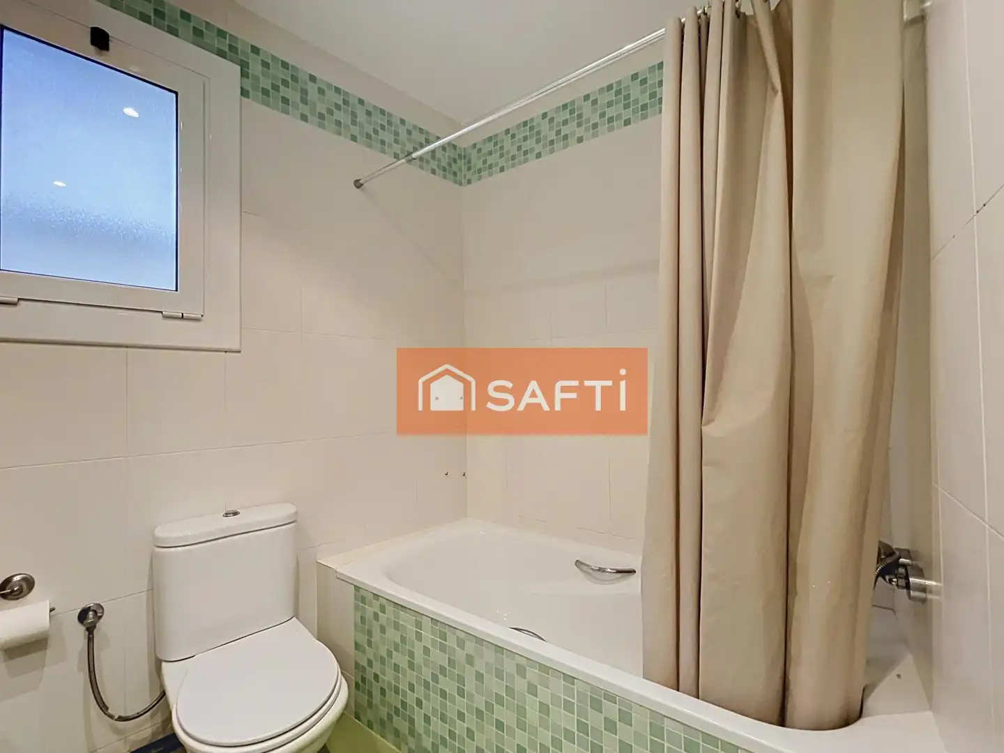 Flat with terrace for sale in Centre Vila, imagen 13