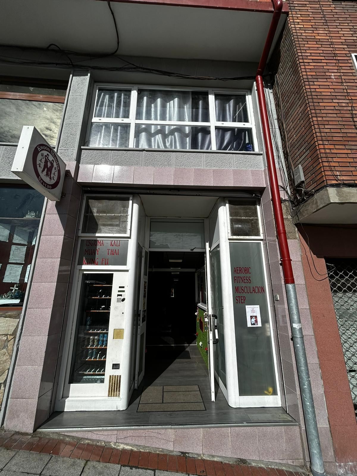 Exterior view of Premises for sale in Sestao 