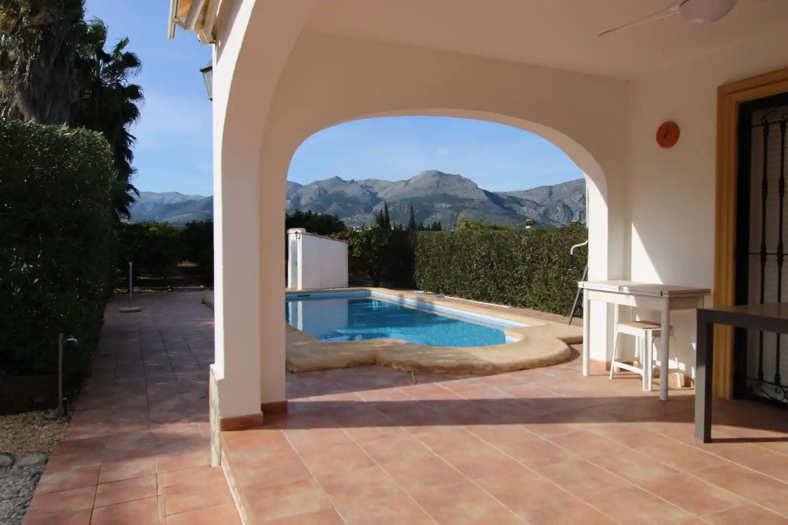 Vista exterior de Casa o xalet en venda en Benidoleig amb Aire condicionat, Calefacció i Jardí privat