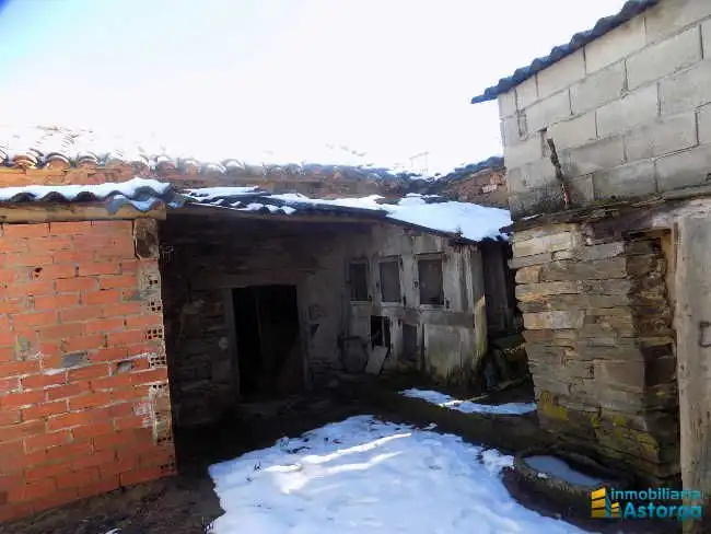 Vista exterior de Finca rústica en venda en Brazuelo amb Jardí privat