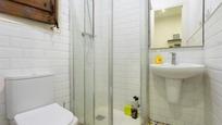 Bathroom of Flat for sale in  Barcelona Capital