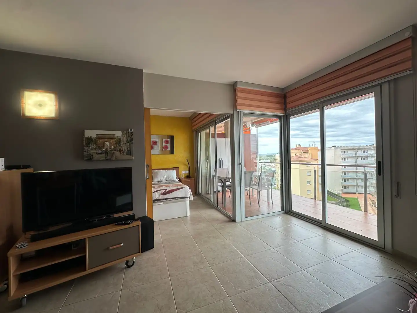 Sala de estar de Apartamento en venta en Roses con Aire acondicionado, Calefacción y Terraza