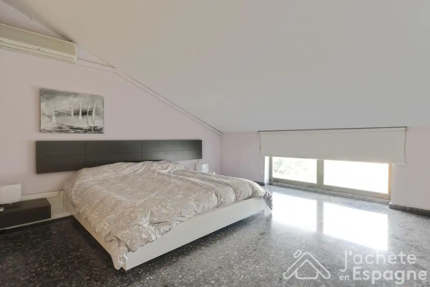 Schlafzimmer von Maisonette zum Verkauf in Valencia mit Klimaanlage, Heizung und Terrasse