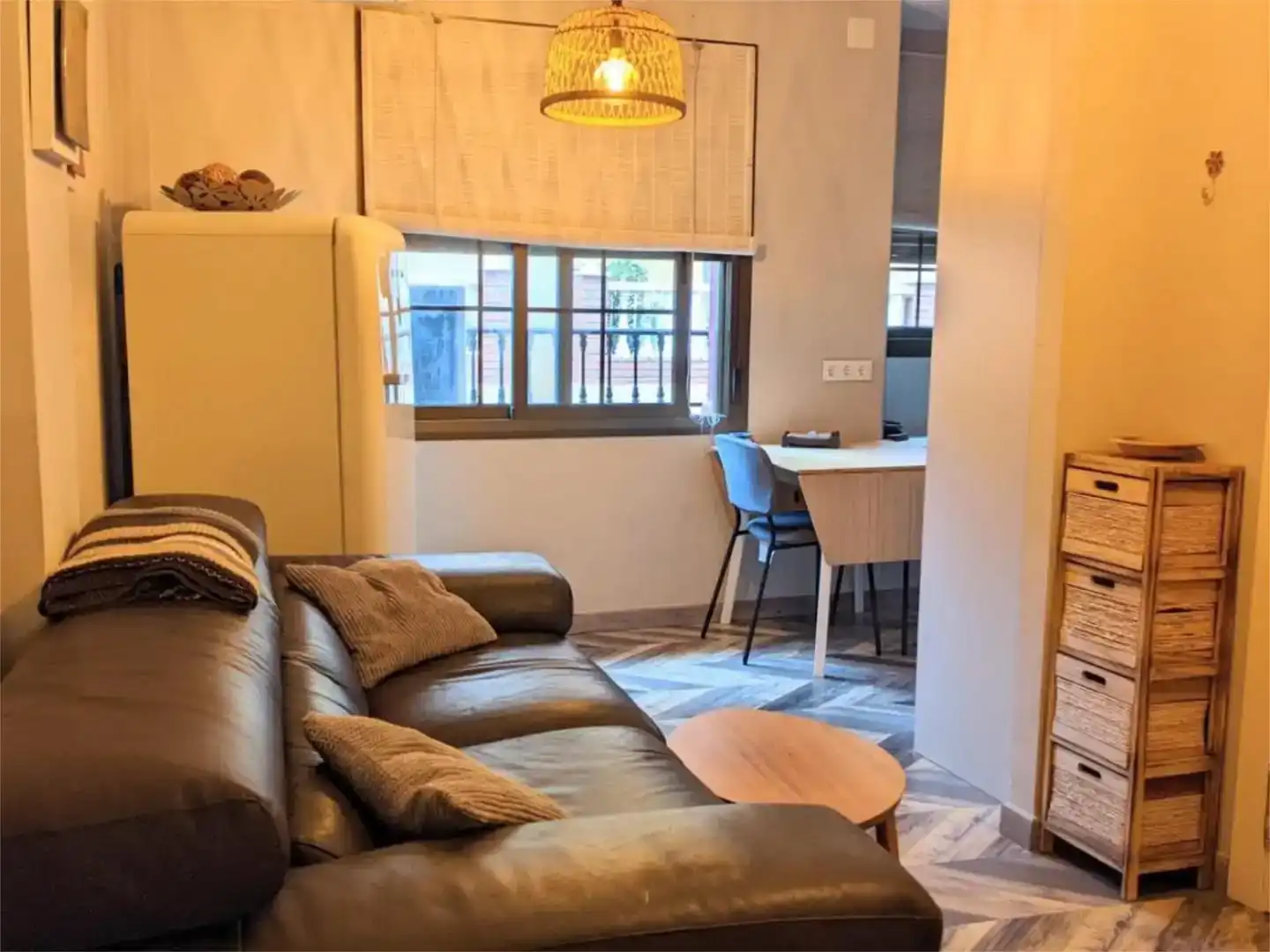 Wohnzimmer von Wohnung zur Miete in Mijas mit Klimaanlage, Parkett und Möbliert
