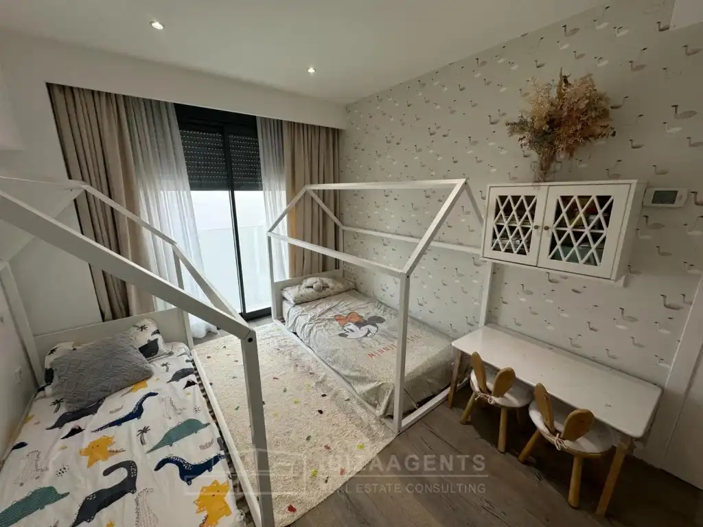 Habitación de Apartamento en venta en Santa Eulària des Riu con Aire acondicionado, Calefacción y Piscina