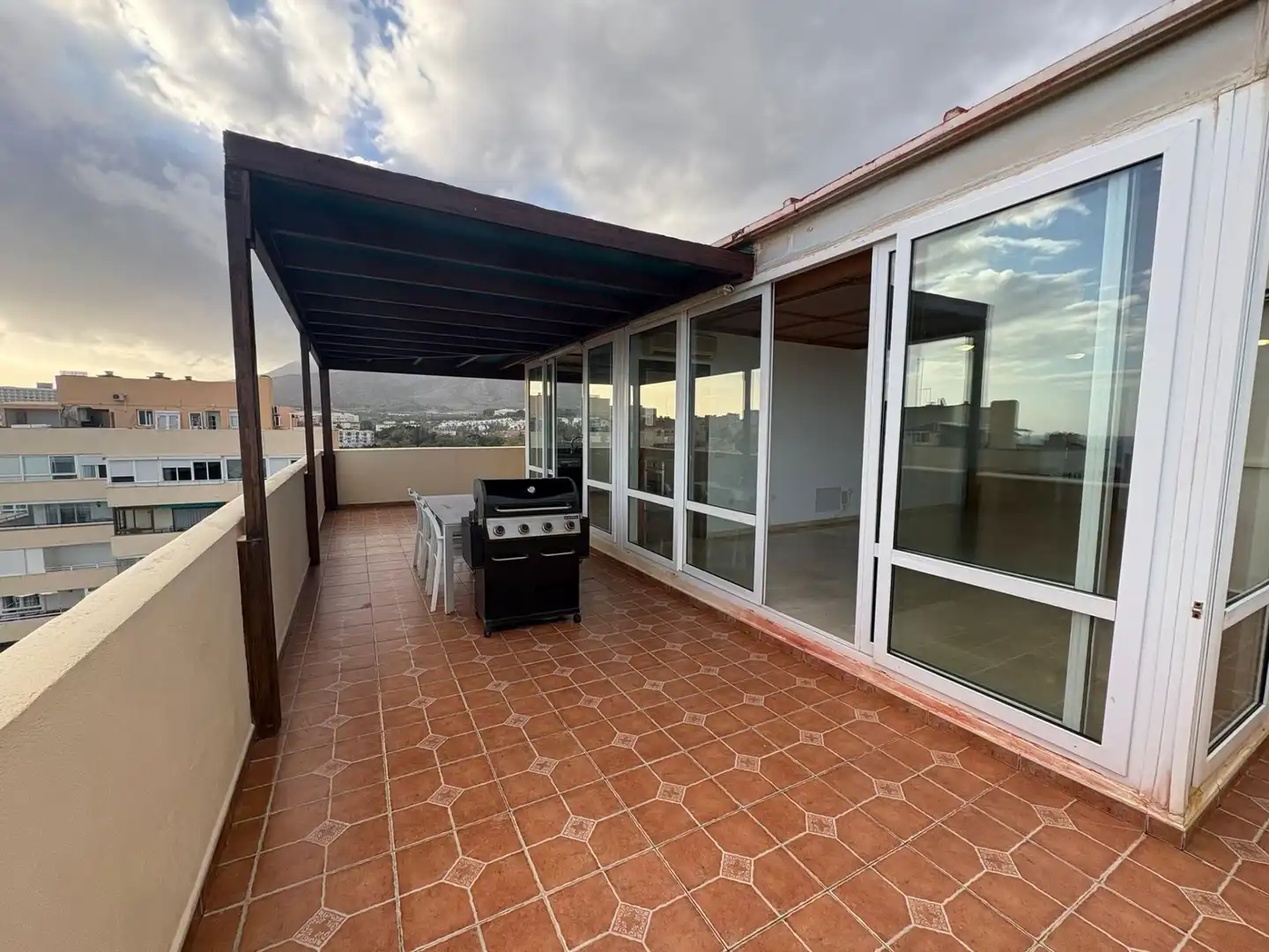 Terraza de Ático de alquiler en Torremolinos con Aire acondicionado, Calefacción y Jardín privado